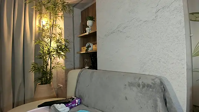 Snapshot of IsabelaStefano chatting on 05-26-26, 03:13 IsabelaStefano online show from 05-26-26, 03:13