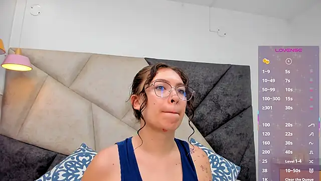 MarieTaylor  online show from 11-24-25, 12:16