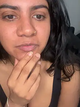 TiaBella  online show from 04-15-26, 07:58