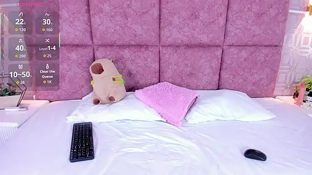 NathalieRoss1 online show from 02-03-26, 10:26