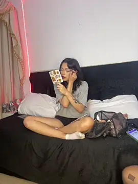 Alice Dark21 online show from 11-27-25, 03:52