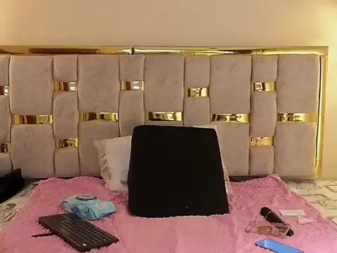 Gigi brigthon online show from 03-18-26, 03:53