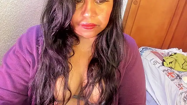 ebonycamelia online show from 04-30-26, 05:41