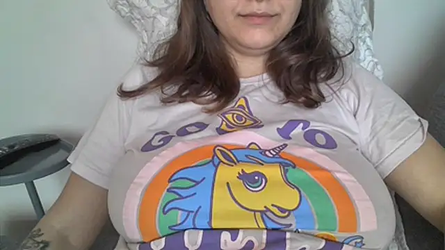 Snapshot of xxxluana chatting on 03-30-26, 12:28 xxxluana online show from 03-30-26, 12:28