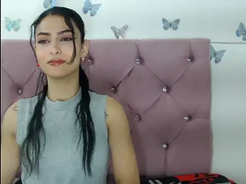 Snapshot of Isardrigue02 chatting on 12-04-25, 06:12 Isardrigue02 online show from 12-04-25, 06:12