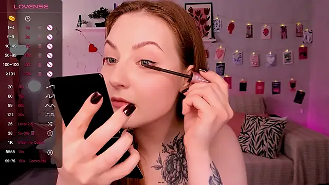 velvet cherry  online show from 04-30-26, 08:53