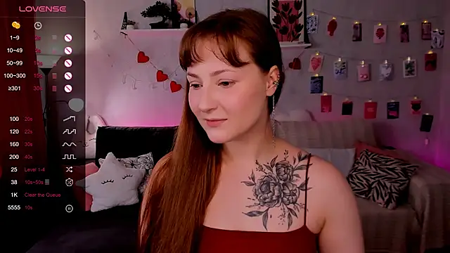 Snapshot of velvet_cherry_ chatting on 06-23-26, 08:56 velvet cherry online show from 06-23-26, 08:56