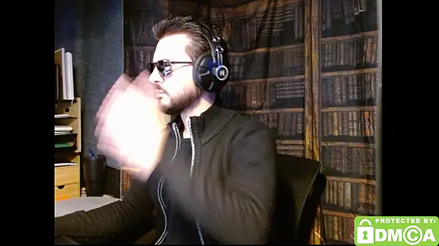 justshutupandwatch online show from 11-25-25, 06:24