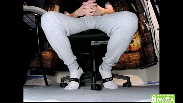 Snapshot of justshutupandwatch chatting on 02-11-26, 07:13 justshutupandwatch online show from 02-11-26, 07:13