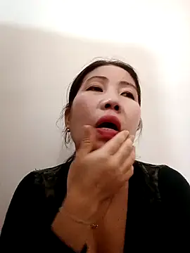 Reema 143 online show from 12-17-25, 05:02