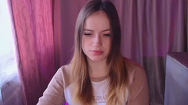 Illa May online show from 03-19-26, 07:23