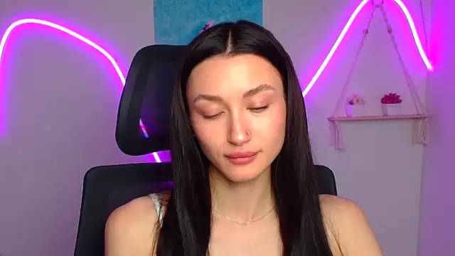 Stella XO online show from 05-06-26, 05:46