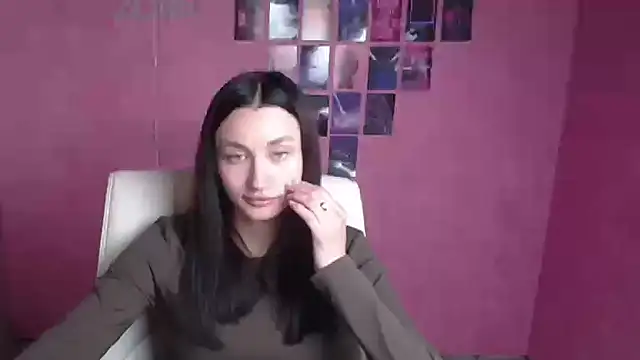 Stella XO online show from 05-11-26, 05:35