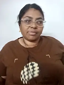 Riya-mallus online show from 02-05-26, 05:06