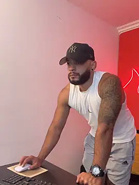 Snapshot of Mike_savage3 chatting on 02-25-26, 12:15 Mike savage3 online show from 02-25-26, 12:15