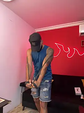 Snapshot of Mike_savage3 chatting on 03-14-26, 12:21 Mike savage3 online show from 03-14-26, 12:21