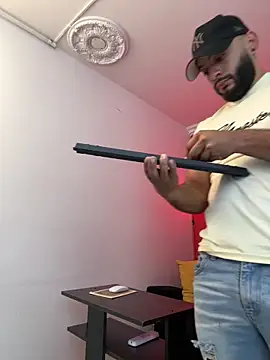 Snapshot of Mike_savage3 chatting on 03-15-26, 12:11 Mike savage3 online show from 03-15-26, 12:11