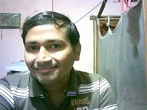 Snapshot of handsome12345_ chatting on 12-21-25, 03:35 handsome12345 online show from 12-21-25, 03:35
