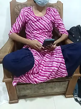 Snapshot of Riya_kumari01 chatting on 11-20-25, 01:22 Riya kumari01 online show from 11-20-25, 01:22