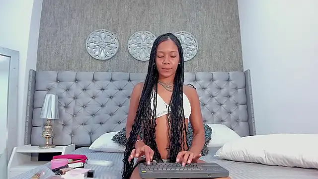 Snapshot of DaimondJohnson chatting on 04-03-26, 09:35 DaimondJohnson online show from 04-03-26, 09:35