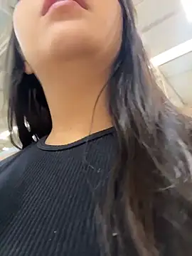 Snapshot of Sammyy_torres chatting on 02-22-26, 06:06 Sammyy torres online show from 02-22-26, 06:06