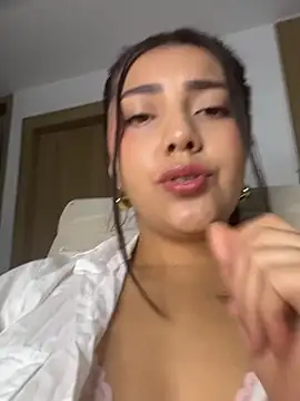 Snapshot of Sammyy_torres chatting on 03-20-26, 05:01 Sammyy torres online show from 03-20-26, 05:01