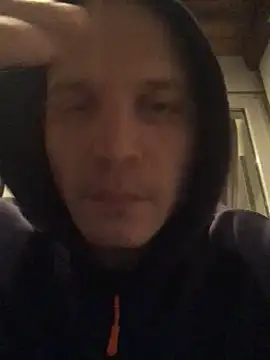 Spielzeugtwink online show from 12-15-25, 07:51