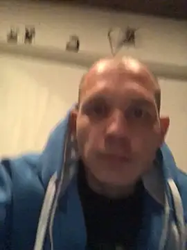Spielzeugtwink online show from 05-19-26, 09:43