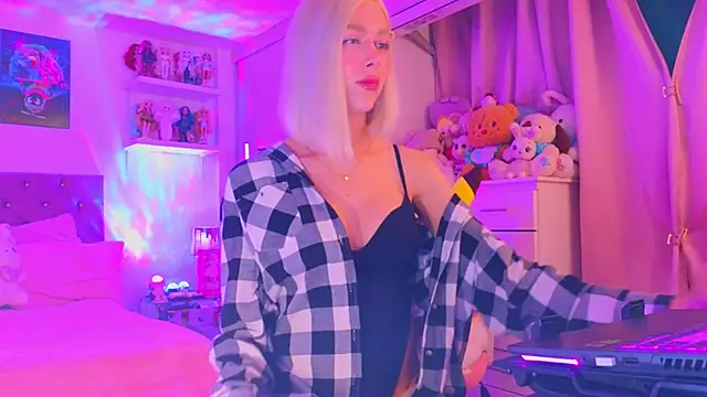 MadamBarbiee online show from 12-21-25, 12:51