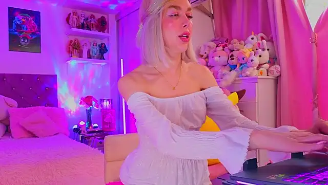 MadamBarbiee online show from 03-25-26, 04:35