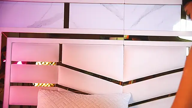 Snapshot of luciana_agudelo chatting on 02-17-26, 07:09 luciana agudelo online show from 02-17-26, 07:09