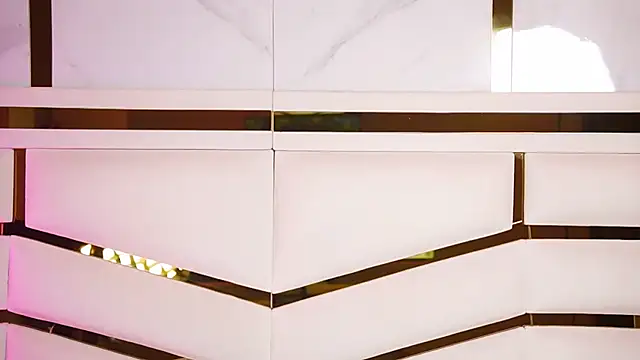 Snapshot of luciana_agudelo chatting on 02-19-26, 07:10 luciana agudelo online show from 02-19-26, 07:10