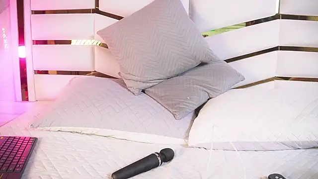 Snapshot of luciana_agudelo chatting on 03-07-26, 07:11 luciana agudelo online show from 03-07-26, 07:11