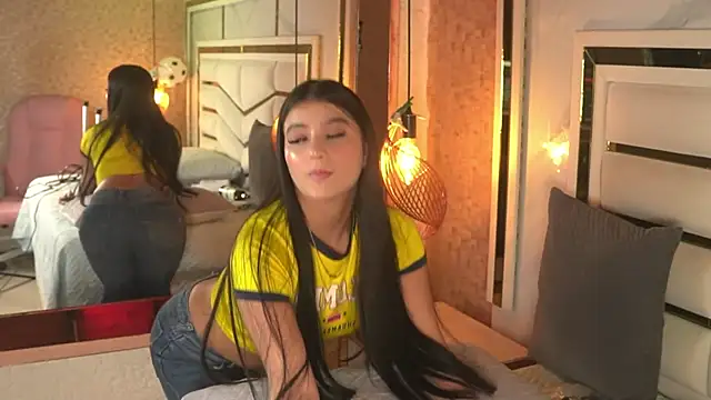 luciana agudelo online show from 06-23-26, 07:23