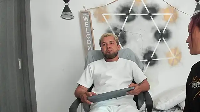 StephaniaAndRandy online show from 01-17-26, 01:05