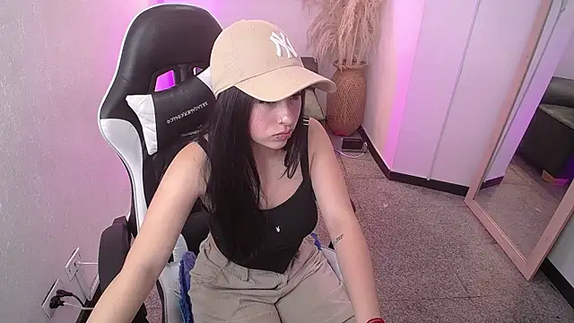 vallolett online show from 11-24-25, 07:24