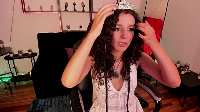 Snapshot of gummo_ chatting on 02-13-26, 08:05 gummo online show from 02-13-26, 08:05