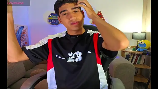 Snapshot of ken_blakerr chatting on 03-18-26, 08:17 ken blakerr online show from 03-18-26, 08:17