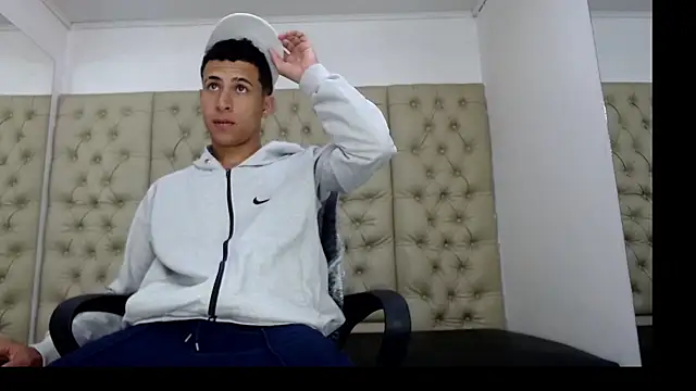 HollmanFronsh online show from 02-06-26, 02:49