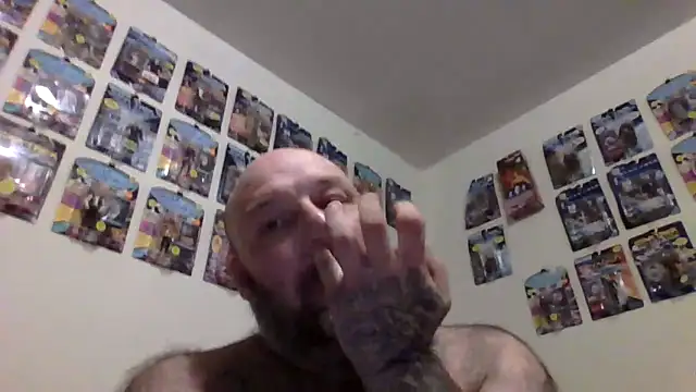 Snapshot of jbrown334 chatting on 12-17-25, 12:27 jbrown334 online show from 12-17-25, 12:27