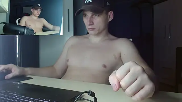 Poliglotjoe1 online show from 12-16-25, 05:40