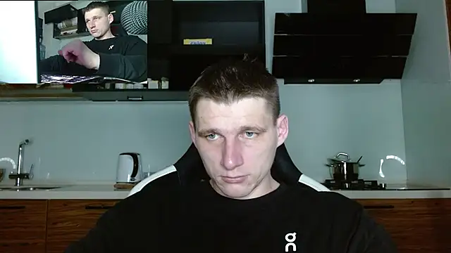 Snapshot of Poliglotjoe1 chatting on 03-01-26, 04:25 Poliglotjoe1 online show from 03-01-26, 04:25