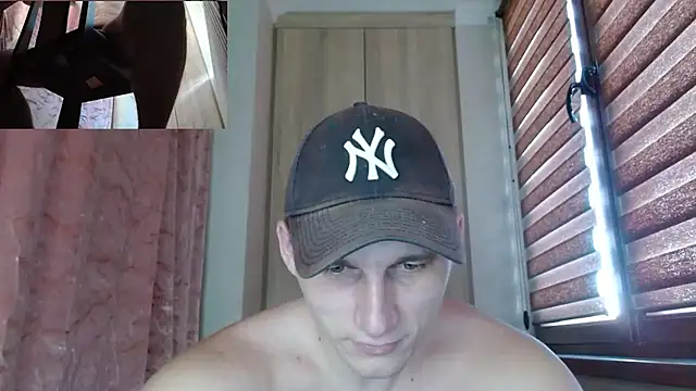 Snapshot of Poliglotjoe1 chatting on 03-06-26, 06:54 Poliglotjoe1 online show from 03-06-26, 06:54