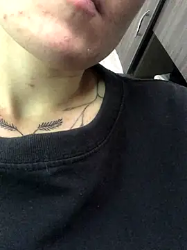 Snapshot of megan_NL chatting on 11-20-25, 07:46 megan NL online show from 11-20-25, 07:46