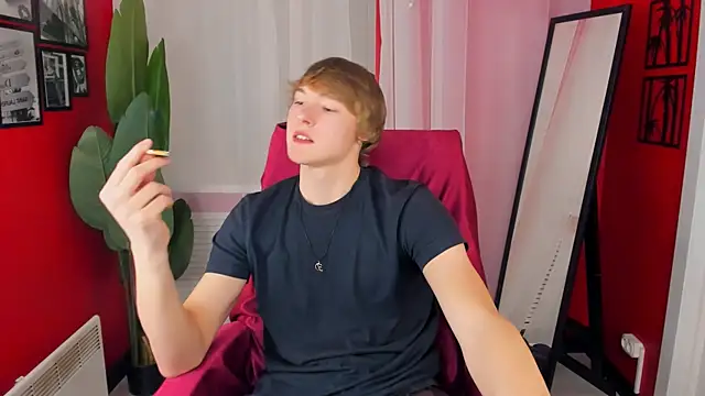 DonaldWoon online show from 11-24-25, 03:45