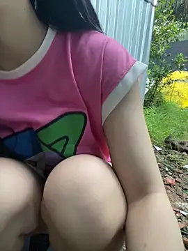 XndSeraphina online show from 12-04-25, 09:51