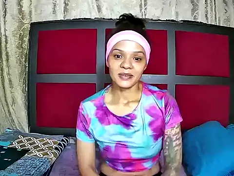 Snapshot of Cadence28 chatting on 04-10-26, 07:07 Cadence28 online show from 04-10-26, 07:07