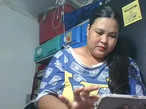 Snapshot of iloveshiritheslut chatting on 11-25-25, 02:44 iloveshiritheslut online show from 11-25-25, 02:44