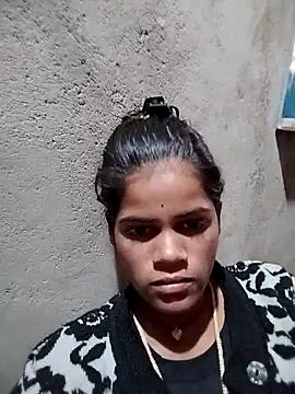 Snapshot of mamata_jo chatting on 12-21-25, 04:52 mamata jo online show from 12-21-25, 04:52