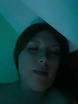 Snapshot of milaaagracee chatting on 02-04-26, 01:22 milaaagracee online show from 02-04-26, 01:22